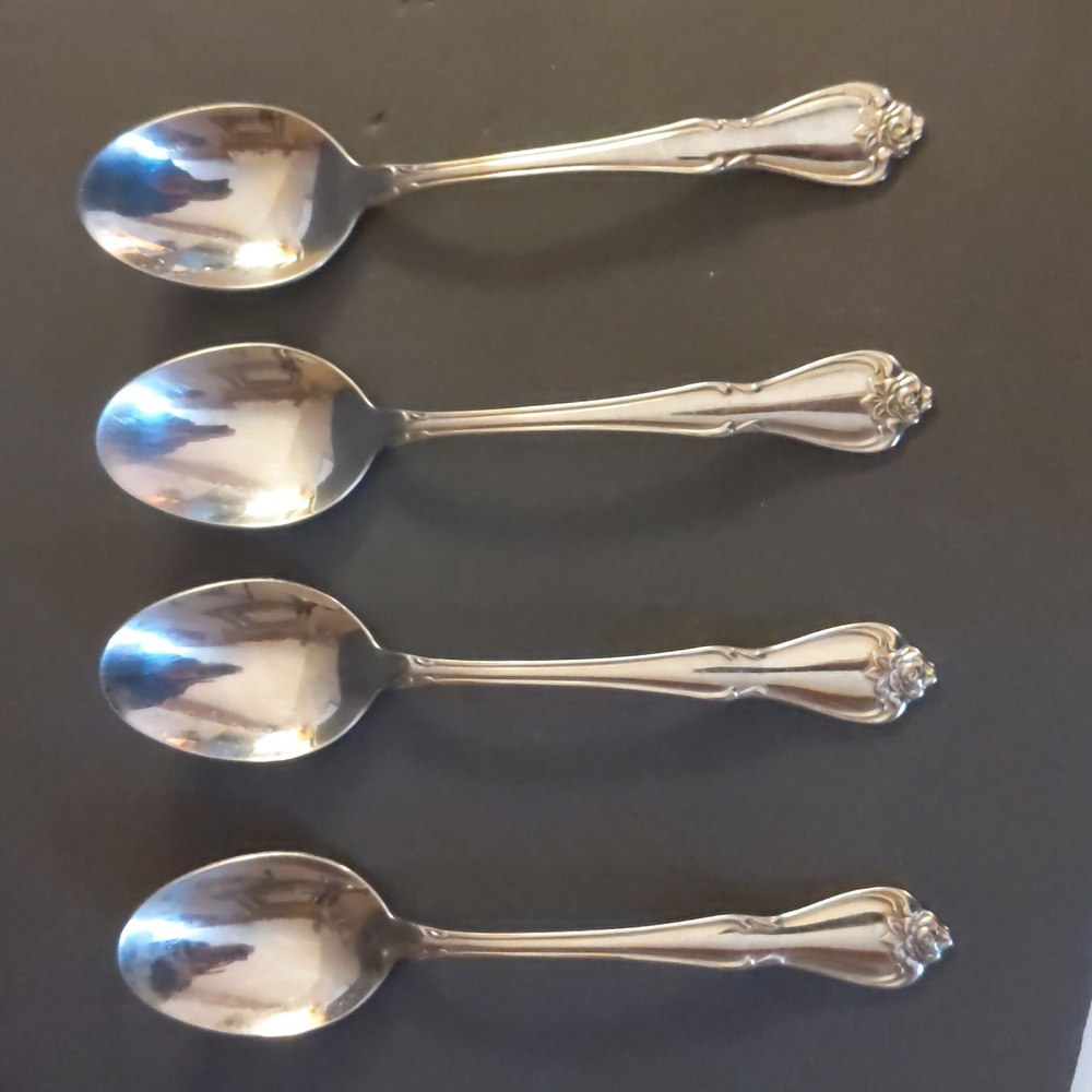 Oneida Stainless Flatware Spoons Arbor Rose True Rose Set of 4